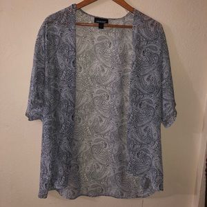 Joe Boxer- black and white kimono